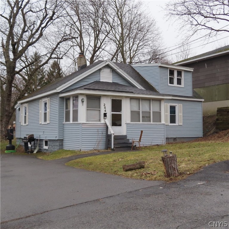 254 Germania Avenue, Camillus, New York image 1