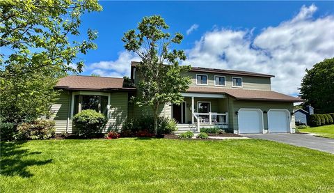 1 Jonquil Trail Oswego NY 13126