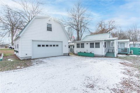 Tiny photo for 216 Frontenac Boulevard, Clayton, NY 13624 (MLS # S1656192)