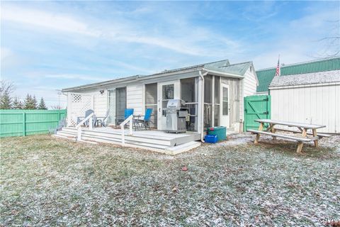 Tiny photo for 216 Frontenac Boulevard, Clayton, NY 13624 (MLS # S1656192)