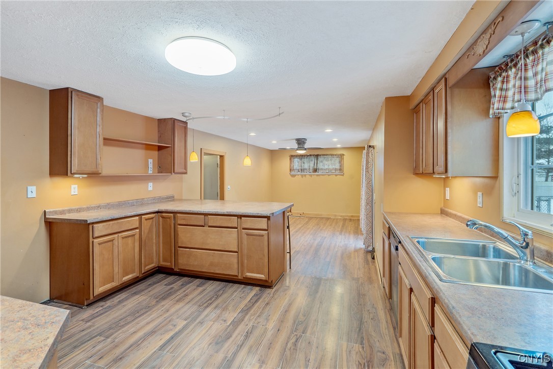 112 Teaslewood Lane, Manlius, New York image 10
