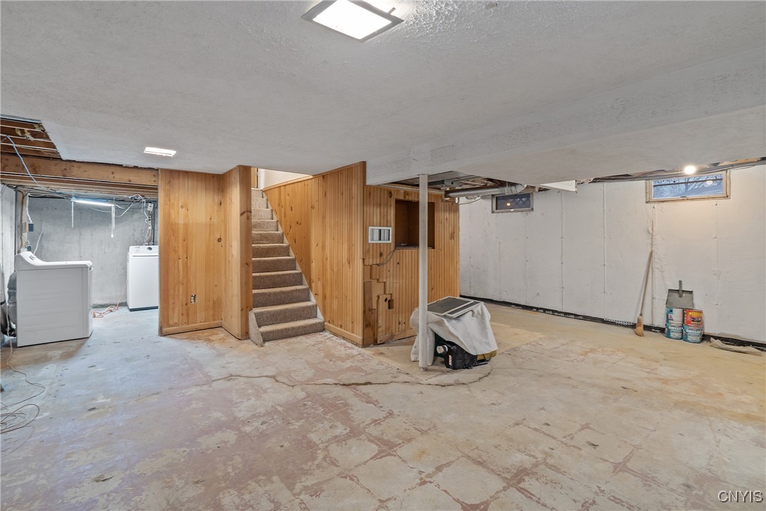 112 Teaslewood Lane, Manlius, New York image 33
