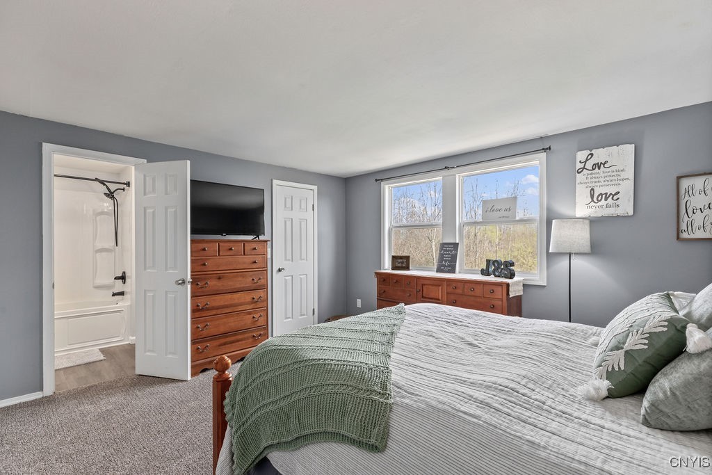 5072 Hackberry Lane, Clay, New York image 27