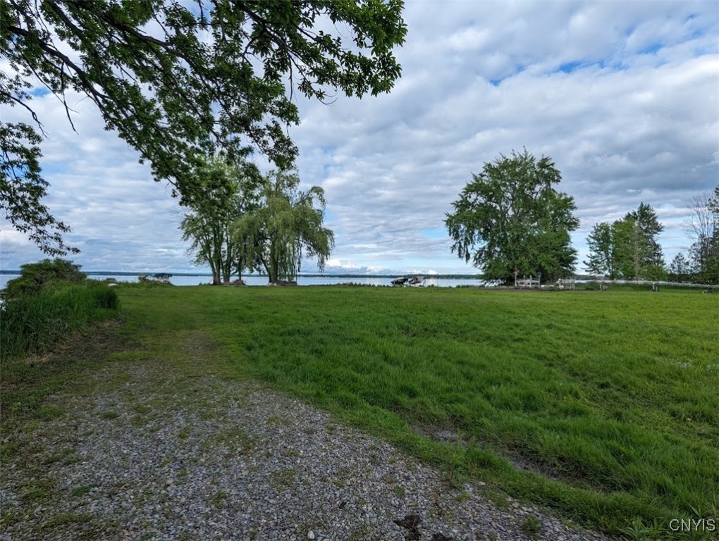 9129 Walnut Point Road