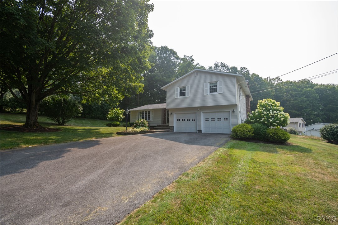 Camillus, New York 13031, United States, 4 Bedrooms Bedrooms, ,3 BathroomsBathrooms,Residential,Pending,188223