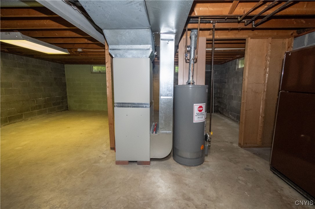 Camillus, New York 13031, United States, 4 Bedrooms Bedrooms, ,3 BathroomsBathrooms,Residential,Pending,188223