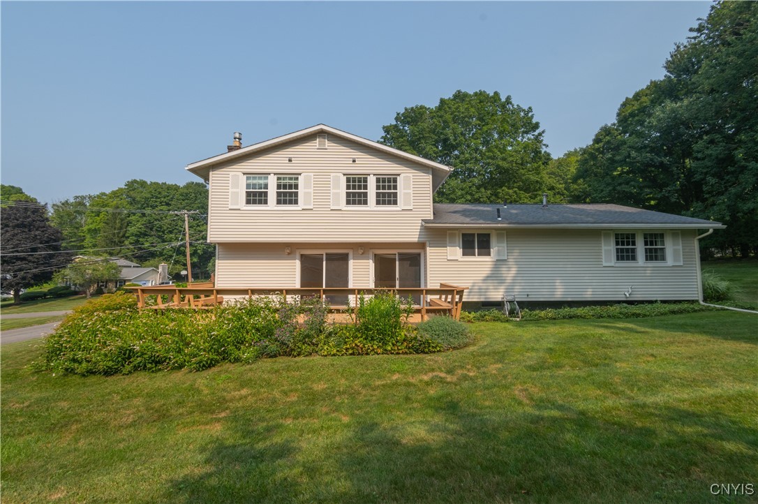 Camillus, New York 13031, United States, 4 Bedrooms Bedrooms, ,3 BathroomsBathrooms,Residential,Pending,188223