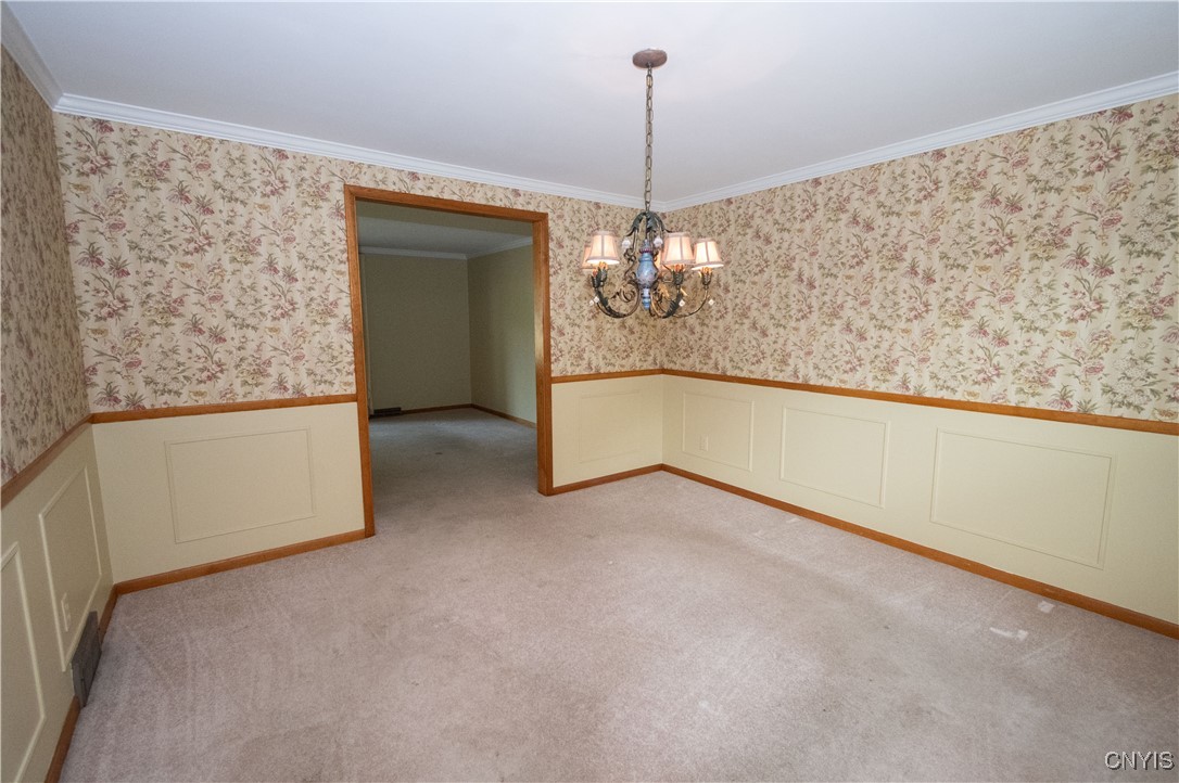 Camillus, New York 13031, United States, 4 Bedrooms Bedrooms, ,3 BathroomsBathrooms,Residential,Pending,188223