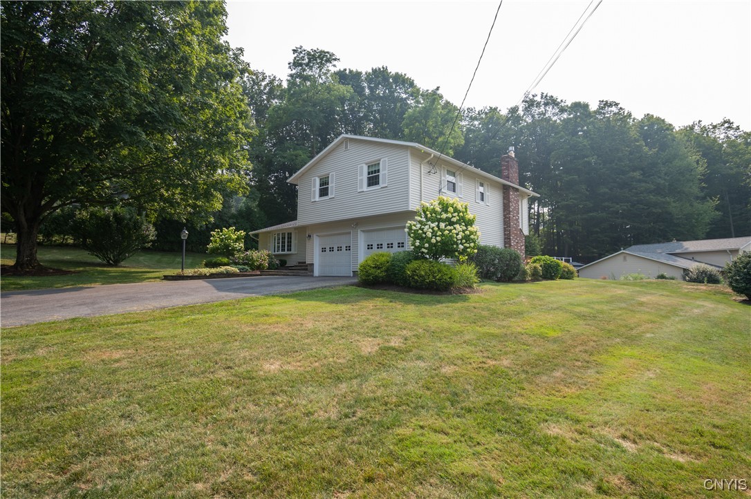 Camillus, New York 13031, United States, 4 Bedrooms Bedrooms, ,3 BathroomsBathrooms,Residential,Pending,188223