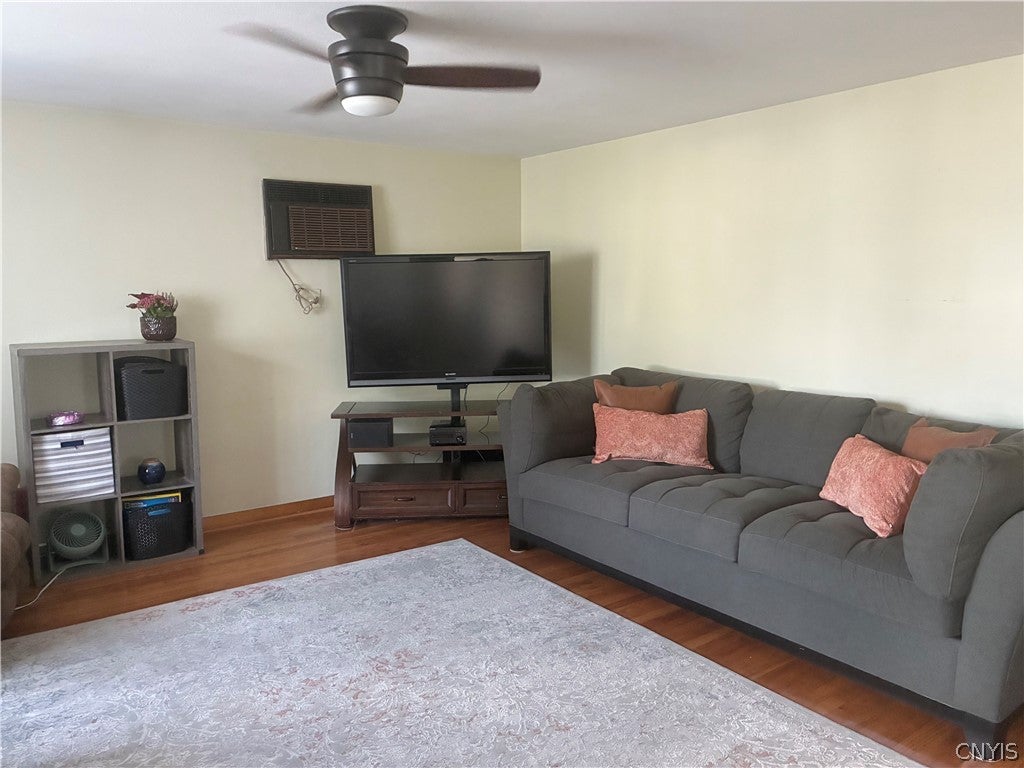 Photo of 134 Erickson Street, Syracuse, NY 13206 (MLS # S1709735)