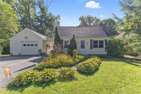 Homes For Sale - 7512 Elmcrest Road<br/> Salina, NY 13090