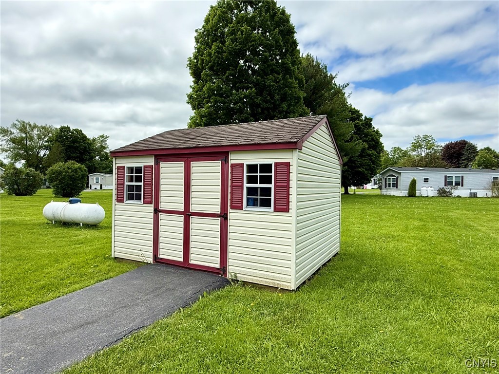 25 Noble Lane, Westmoreland, New York image 6