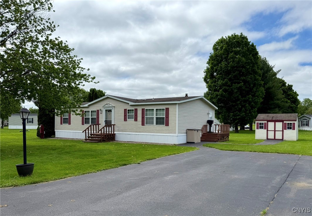 25 Noble Lane, Westmoreland, New York image 3