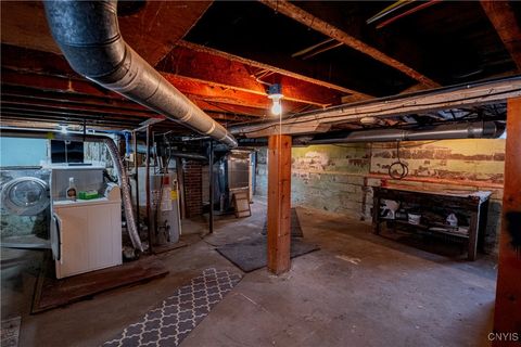 Tiny photo for 1 Paulevan Place, New Hartford, NY 13413 (MLS # S1660602)