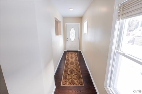 Tiny photo for 1 Paulevan Place, New Hartford, NY 13413 (MLS # S1660602)