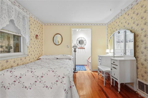 Tiny photo for 9 Donald Place, Salina, NY 13090 (MLS # S1715469)