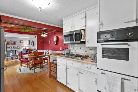 Tiny photo for 9 Donald Place, Salina, NY 13090 (MLS # S1715469)