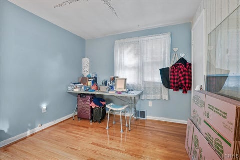 Tiny photo for 9 Donald Place, Salina, NY 13090 (MLS # S1715469)