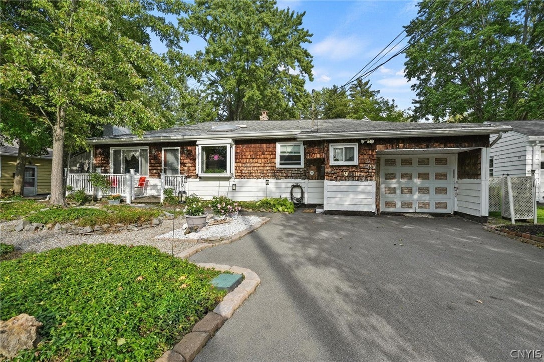 9 Donald Place