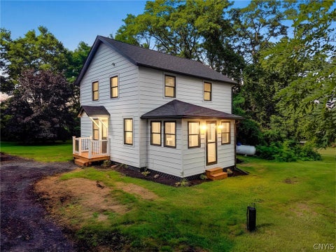Homes For Sale - 6932 Bush Road<br/> Pompey, NY 13078