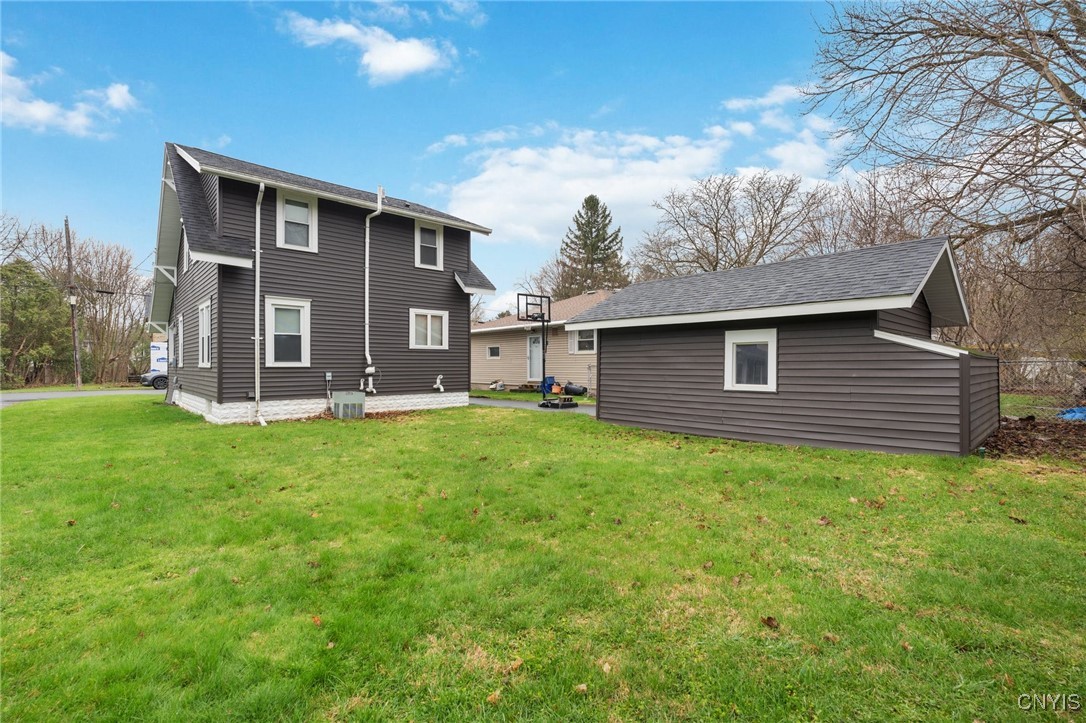 128 W Warrington Road, Syracuse, New York image 28