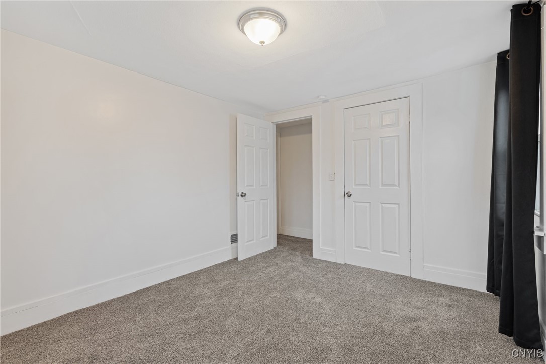 128 W Warrington Road, Syracuse, New York image 17