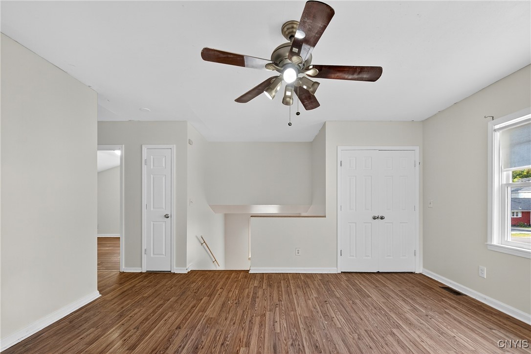 126 W Florence Avenue