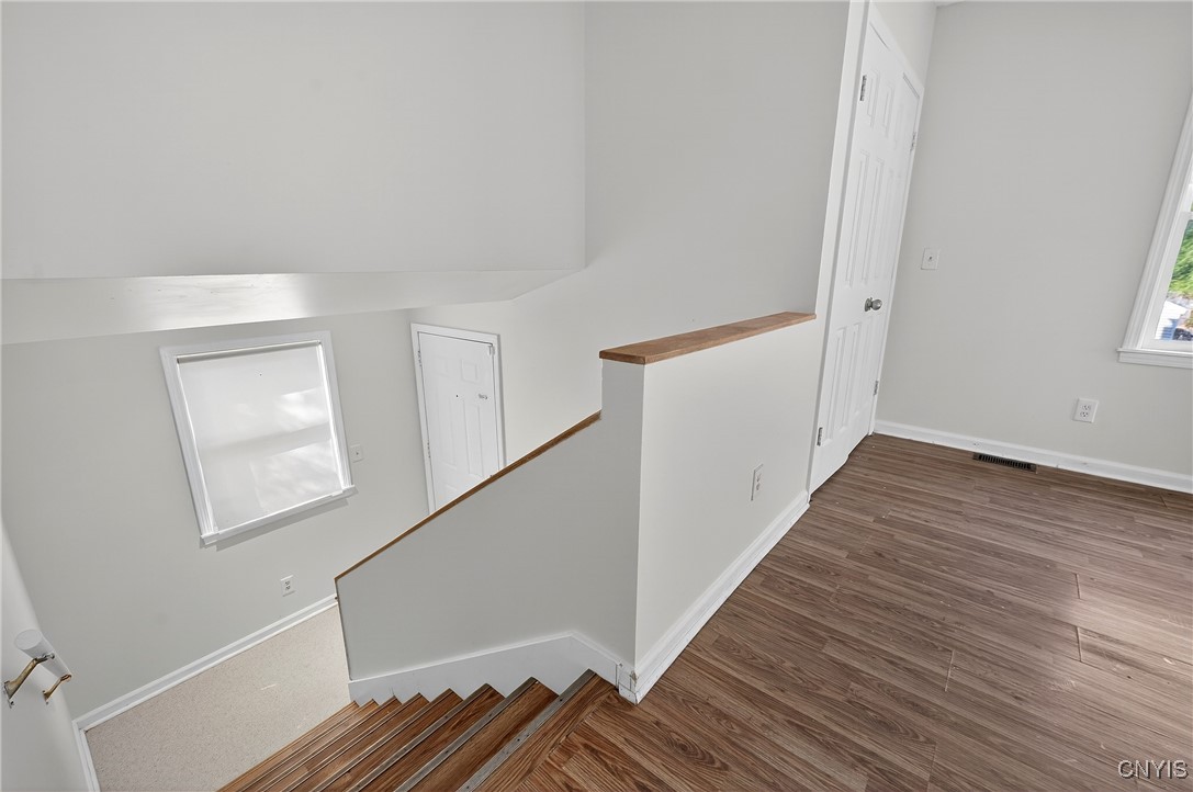 126 W Florence Avenue