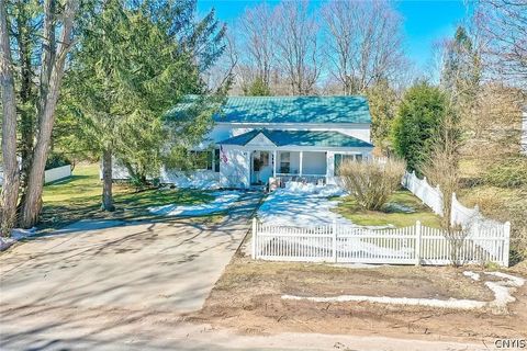 Homes For Sale - 85 Center Street<br/> Oswego County, Constantia, NY 13042