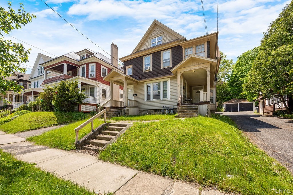 1016 Lancaster Avenue 18