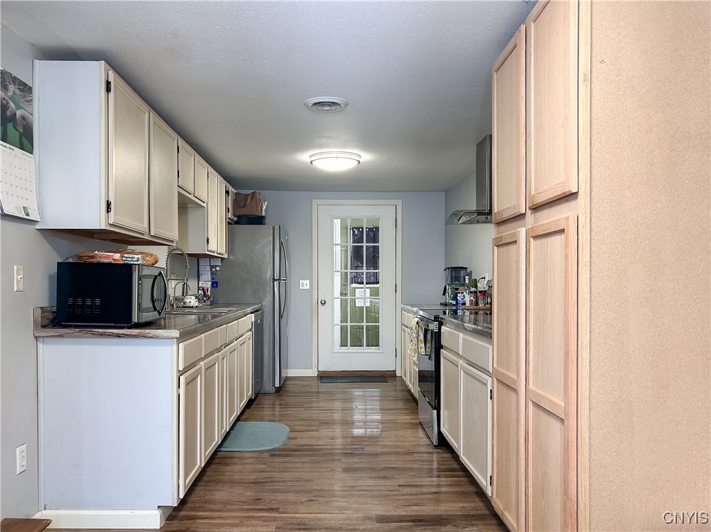 7 Ladd Street, Hastings, New York image 5