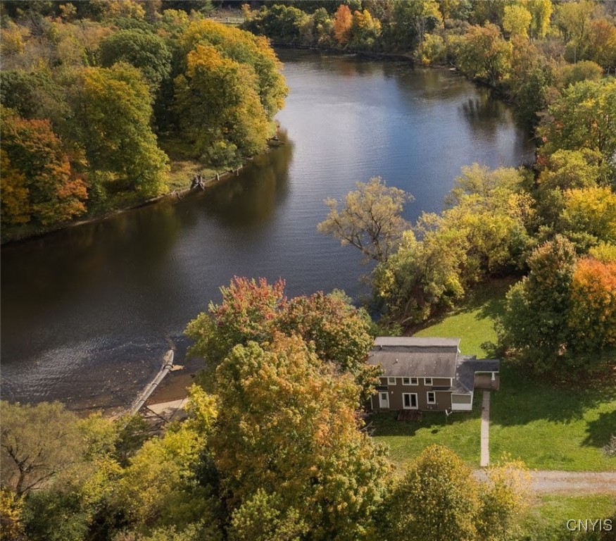 1725 Huntington Street