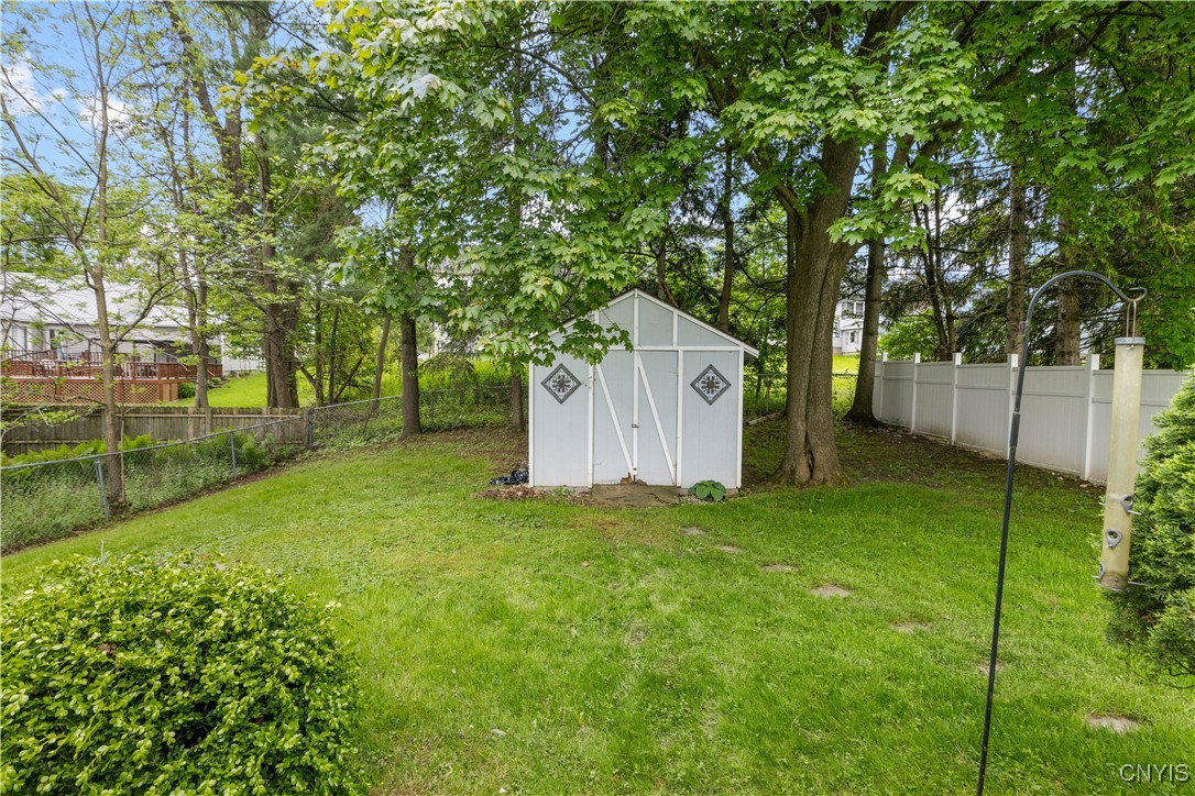 11 Evalon Road, New Hartford, New York image 6