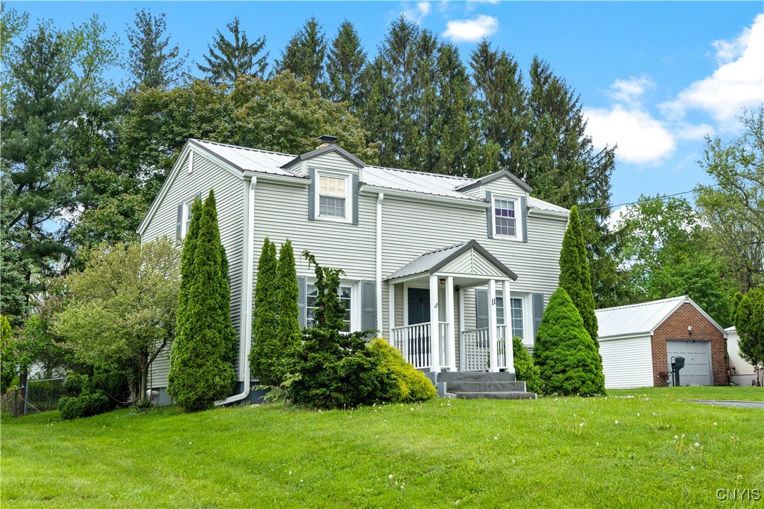 11 Evalon Road, New Hartford, New York image 3