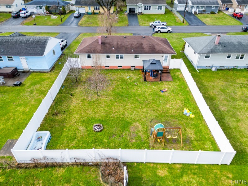 2320 W Graham Avenue