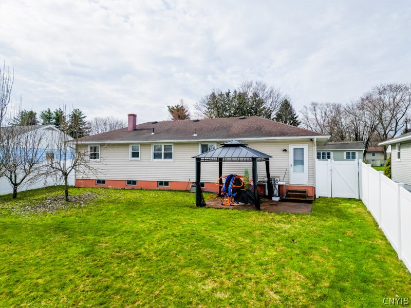 2320 W Graham Avenue