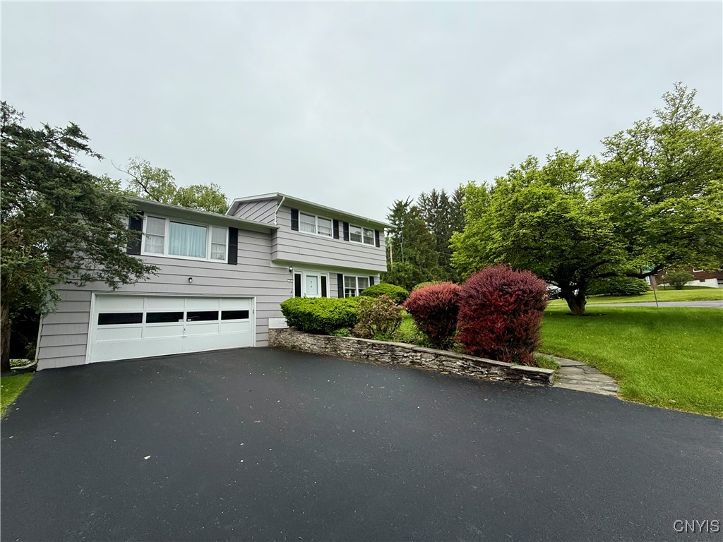 107 Rosewell Meadow