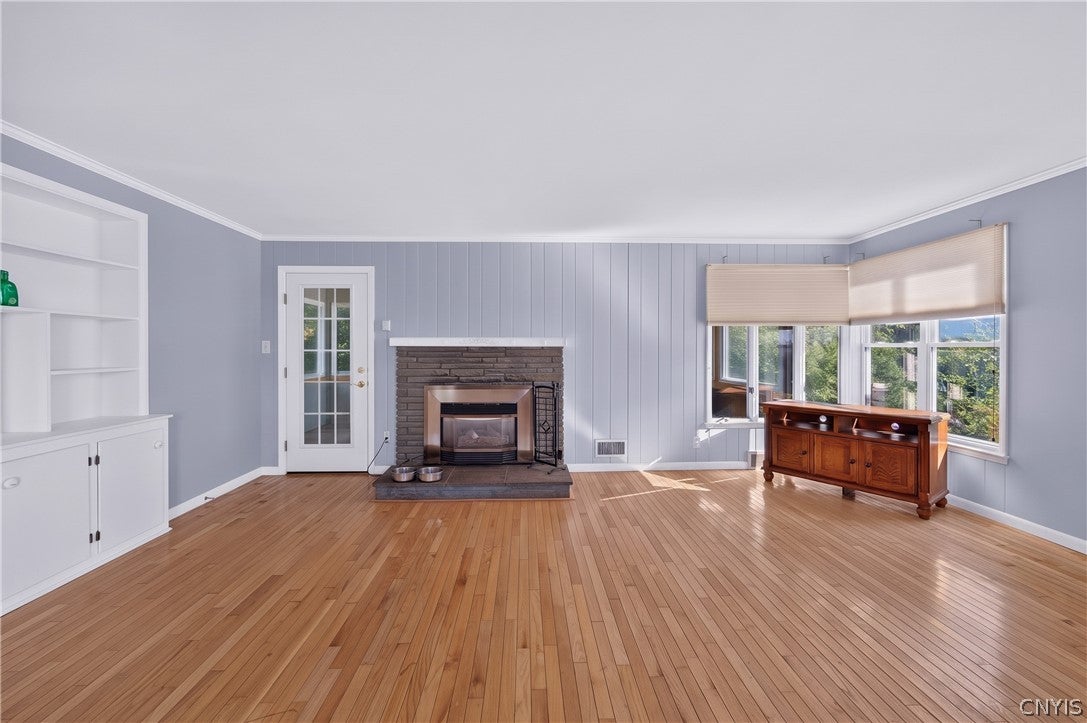 38 Forest Road