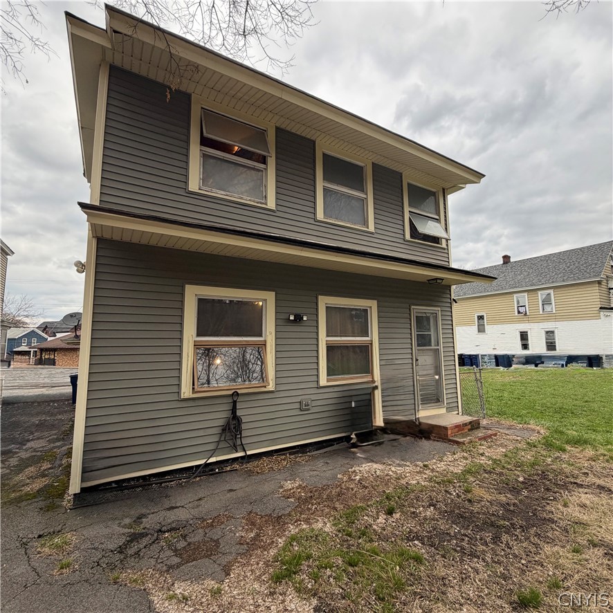 189 Lakeview Avenue