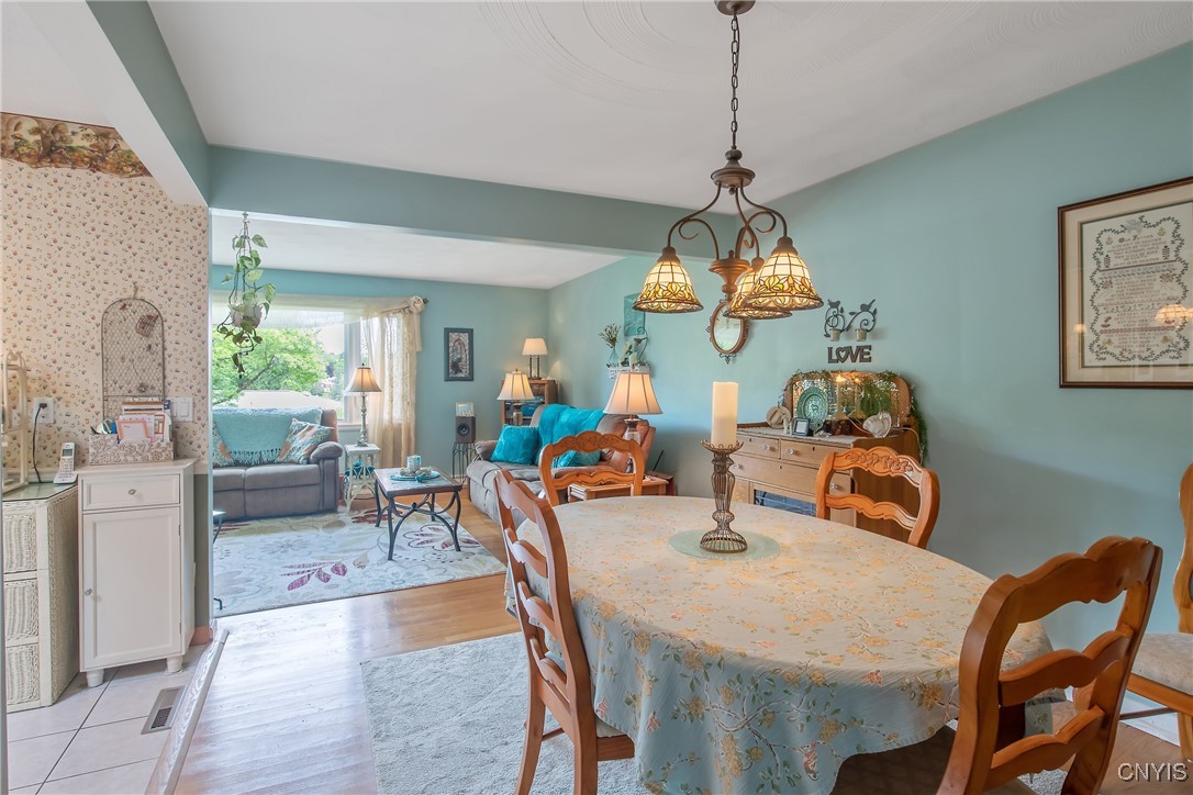 400 Hillsboro Parkway, Syracuse, New York image 10