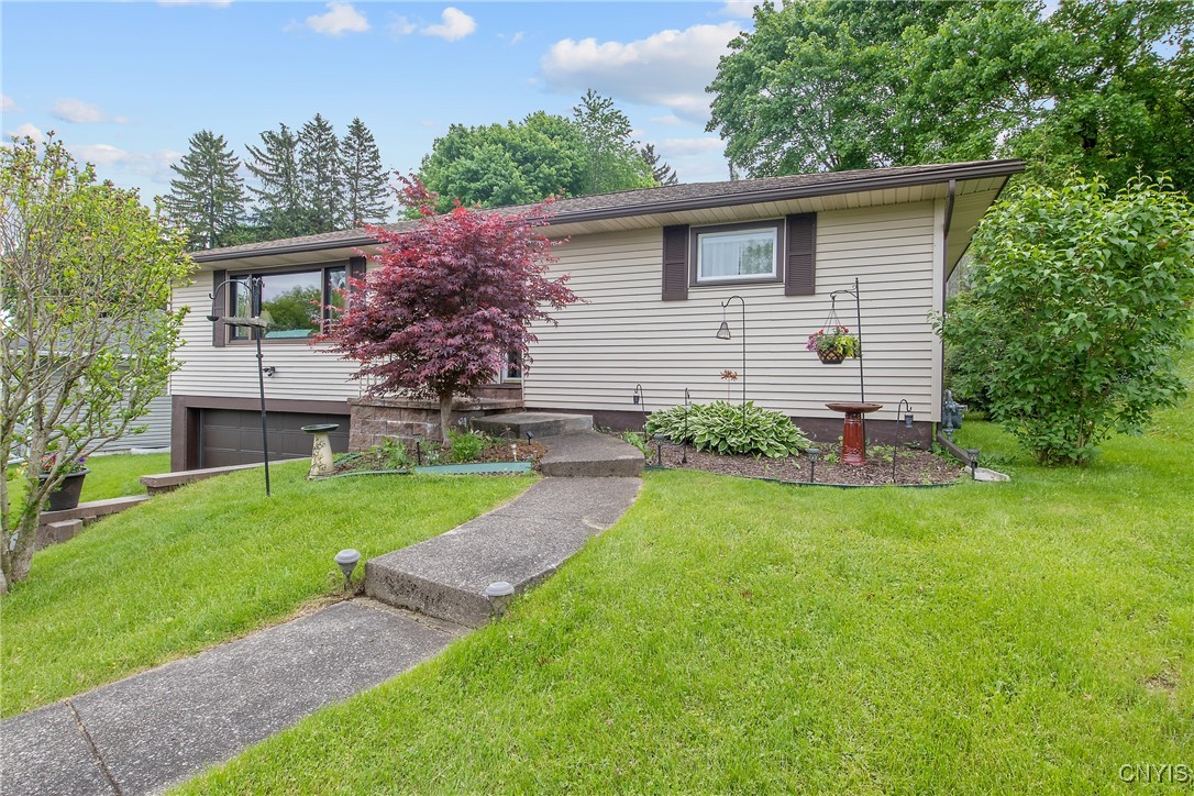 400 Hillsboro Parkway, Syracuse, New York image 2