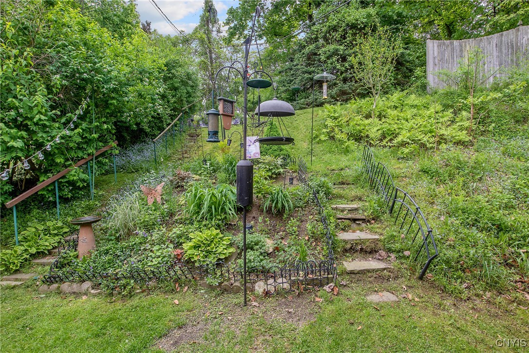 400 Hillsboro Parkway, Syracuse, New York image 20