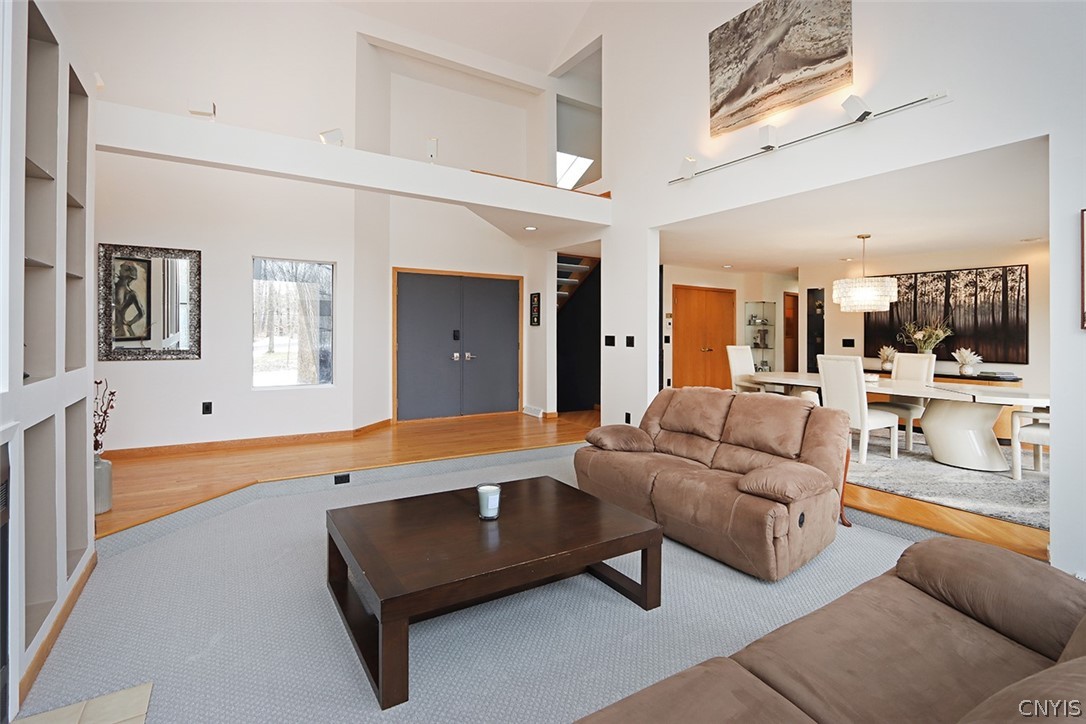7807 Clearwater Circle