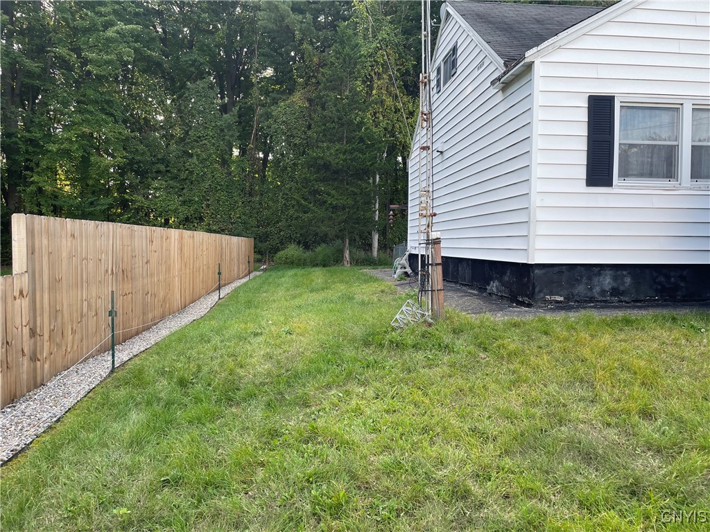 106 Keith Drive, Cicero, New York image 3