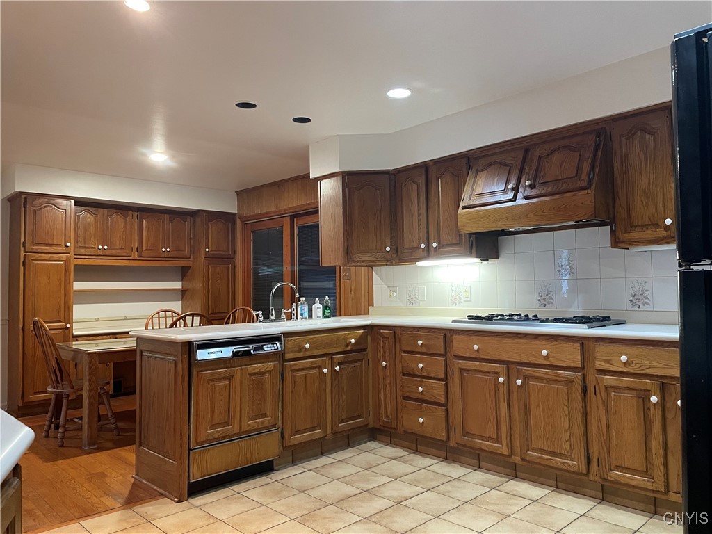 106 Keith Drive, Cicero, New York image 6