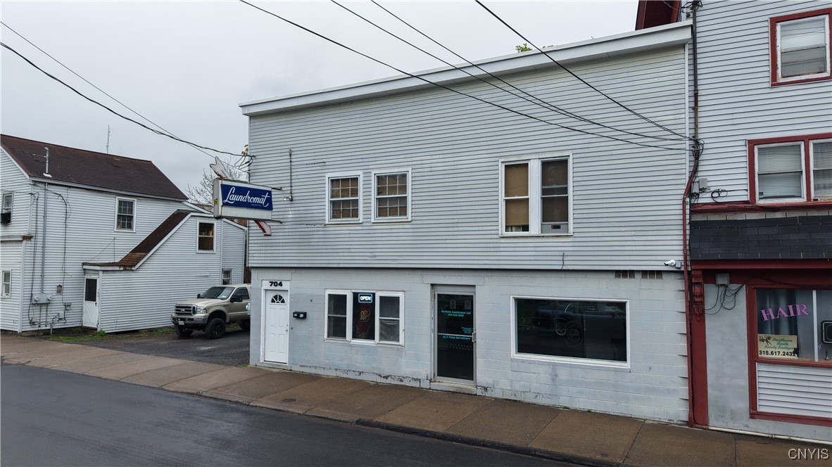 704 Utica Street