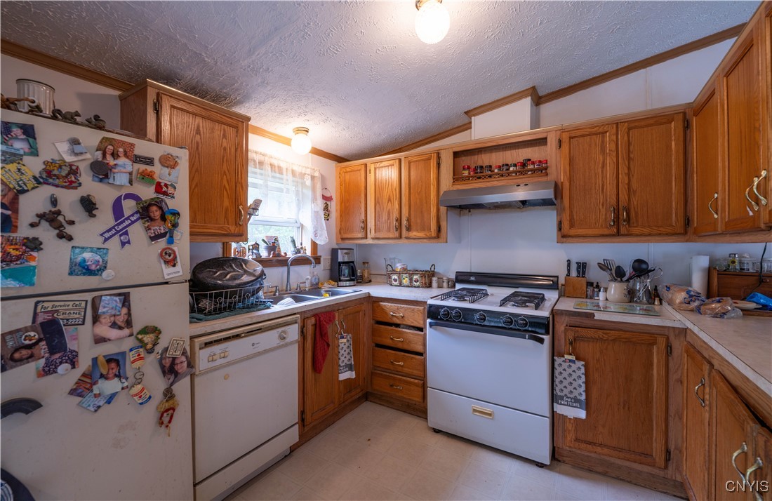 122 Bowie Road, Schuyler, New York image 13
