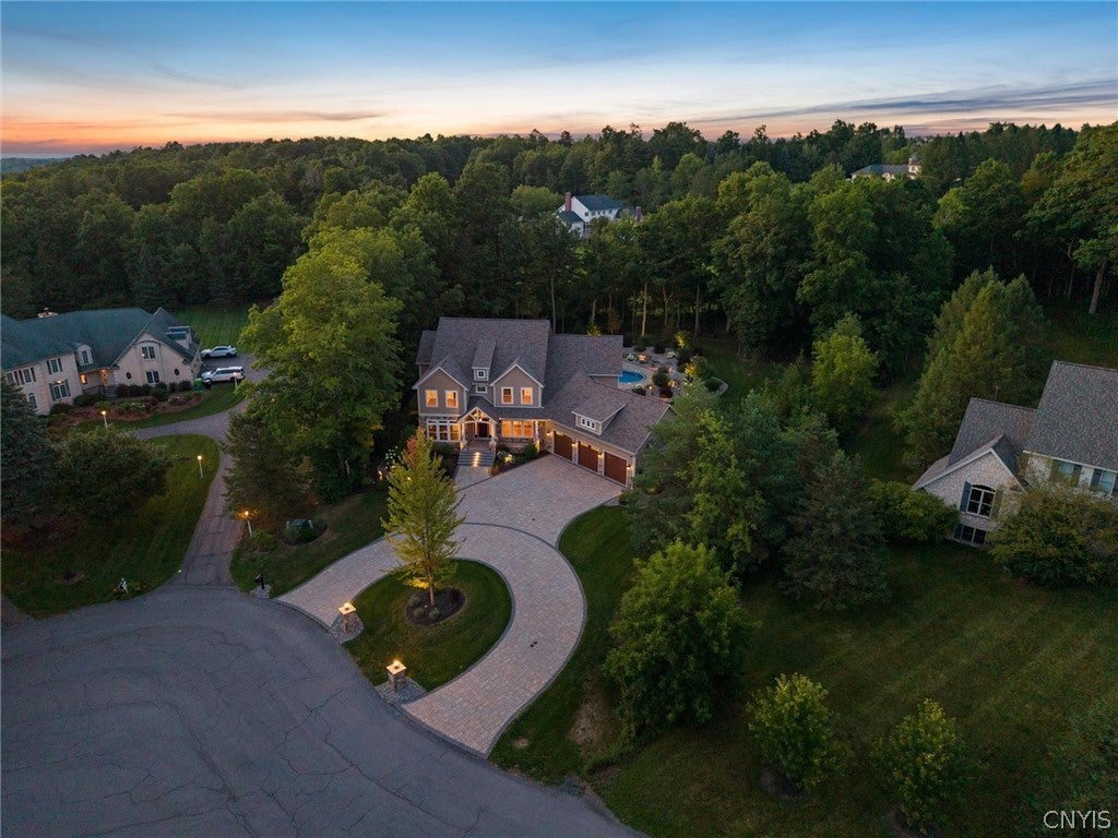 4596 Widgeon Path