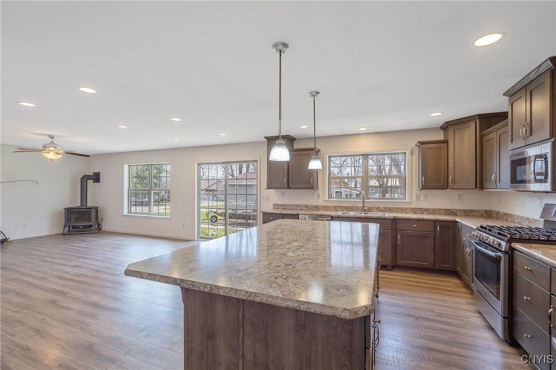 21 Wedgeworth Drive, West Monroe, New York image 24
