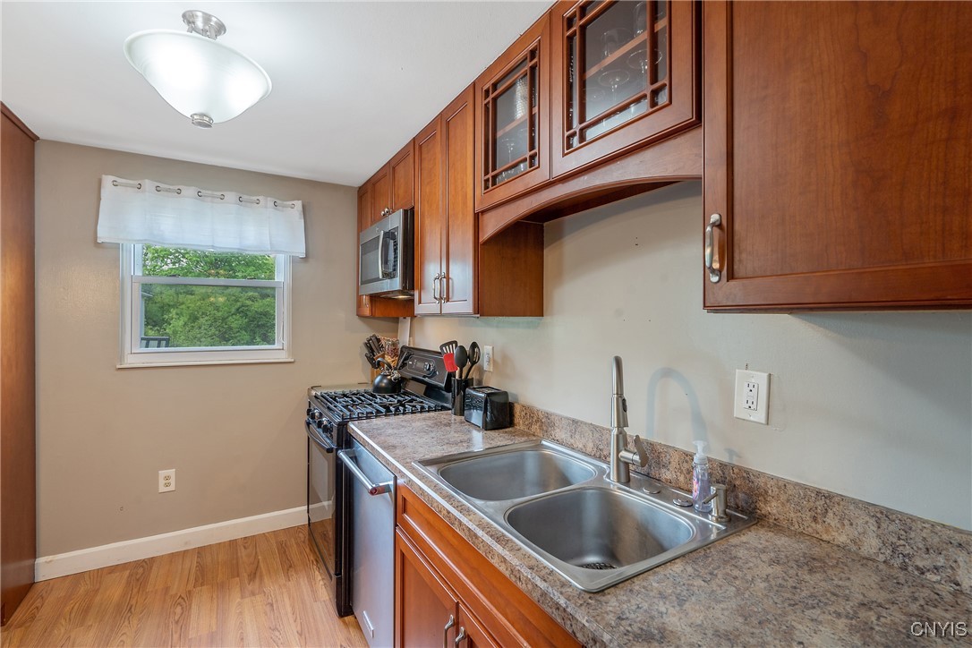 109 Farmingdale Road, Camillus, New York image 12